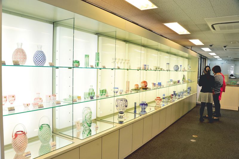 xưởng pha lê Kagami ở Ibaraki xưởng pha lê Kagami ở Ibaraki